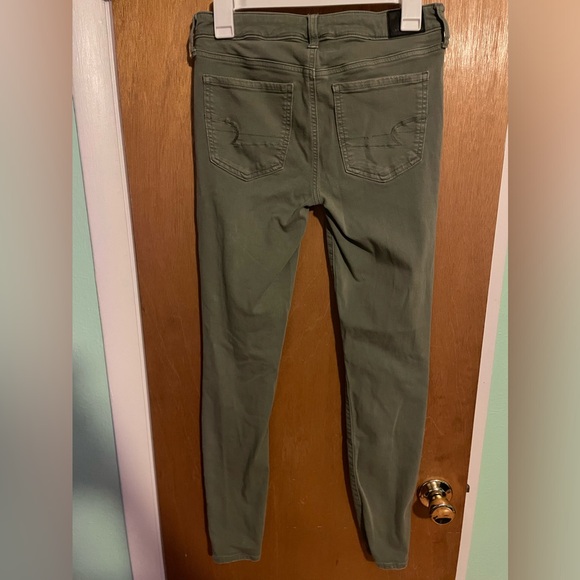 American Eagle Ripped Jeans - Picture 8 of 8